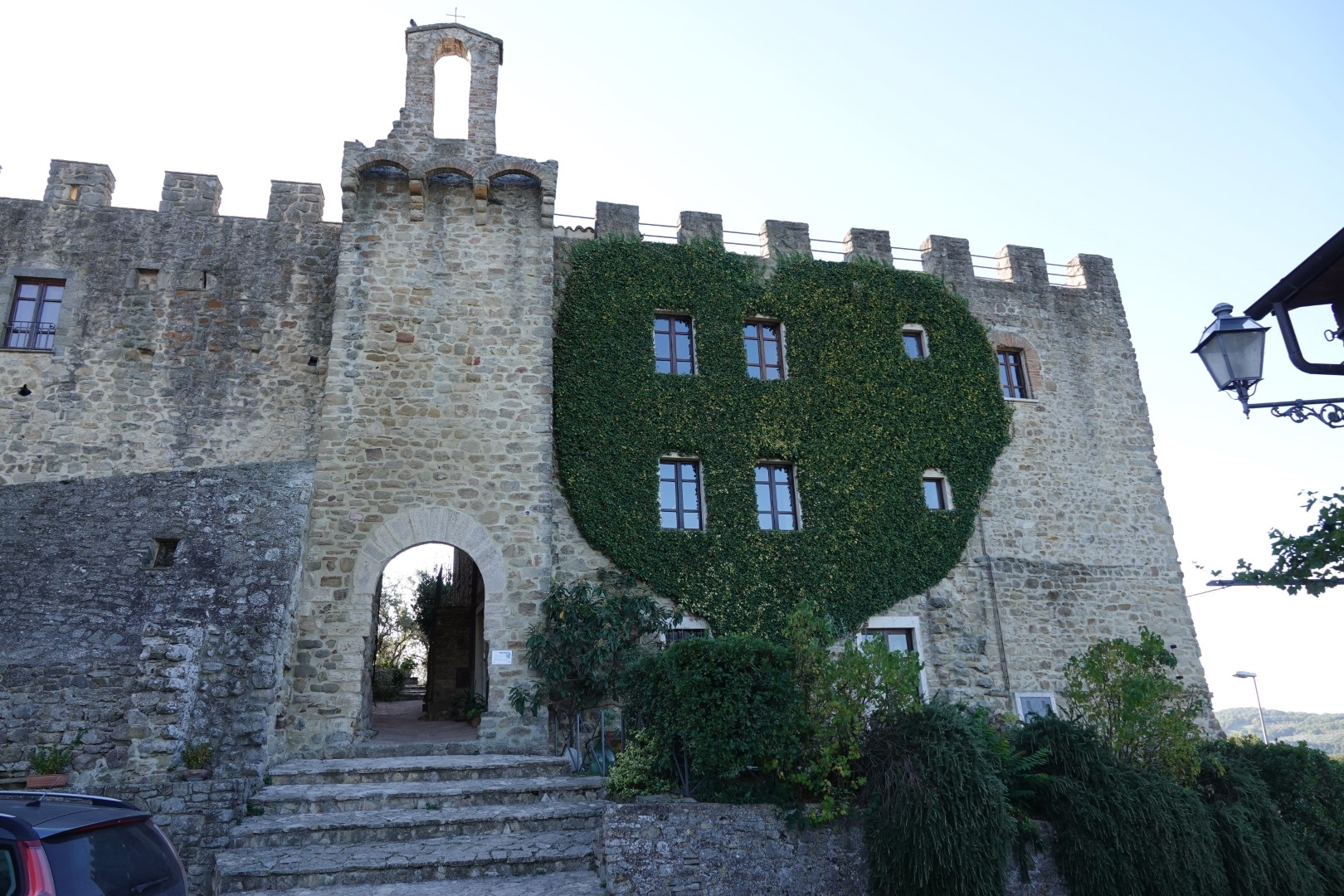 Tour dei Castelli Gualdesi della Valle del Puglia